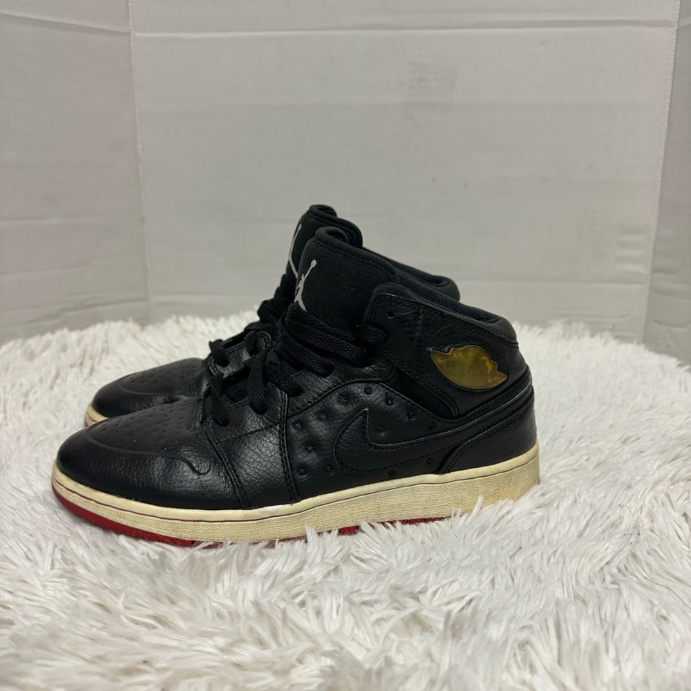 Jordan 1 retro 97 gs gym red sz 5.5y